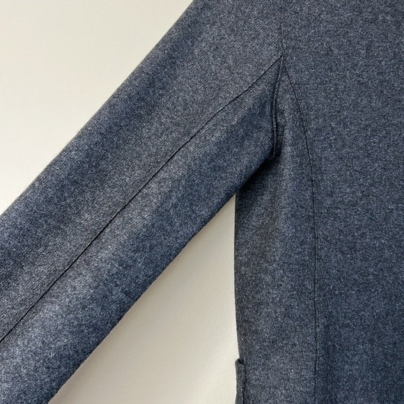 Banana Republic Grey Wool Blend Single Button Stretch Blazer SZ 10. - Picture 6 of 8